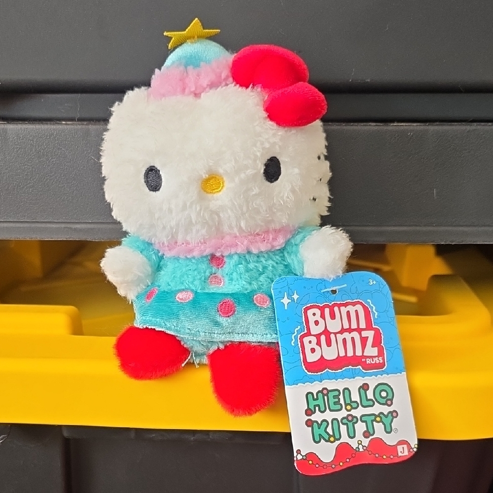 4.5" Hello Kitty Christmas Tree Bum Bumz Sanrio